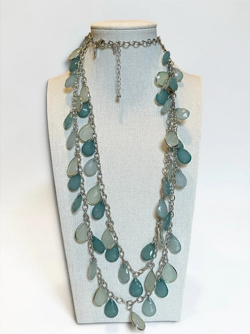 🍭5 for $20🍭 Charming Charlie Acrylic Teardrop Double Layer Necklace CC X